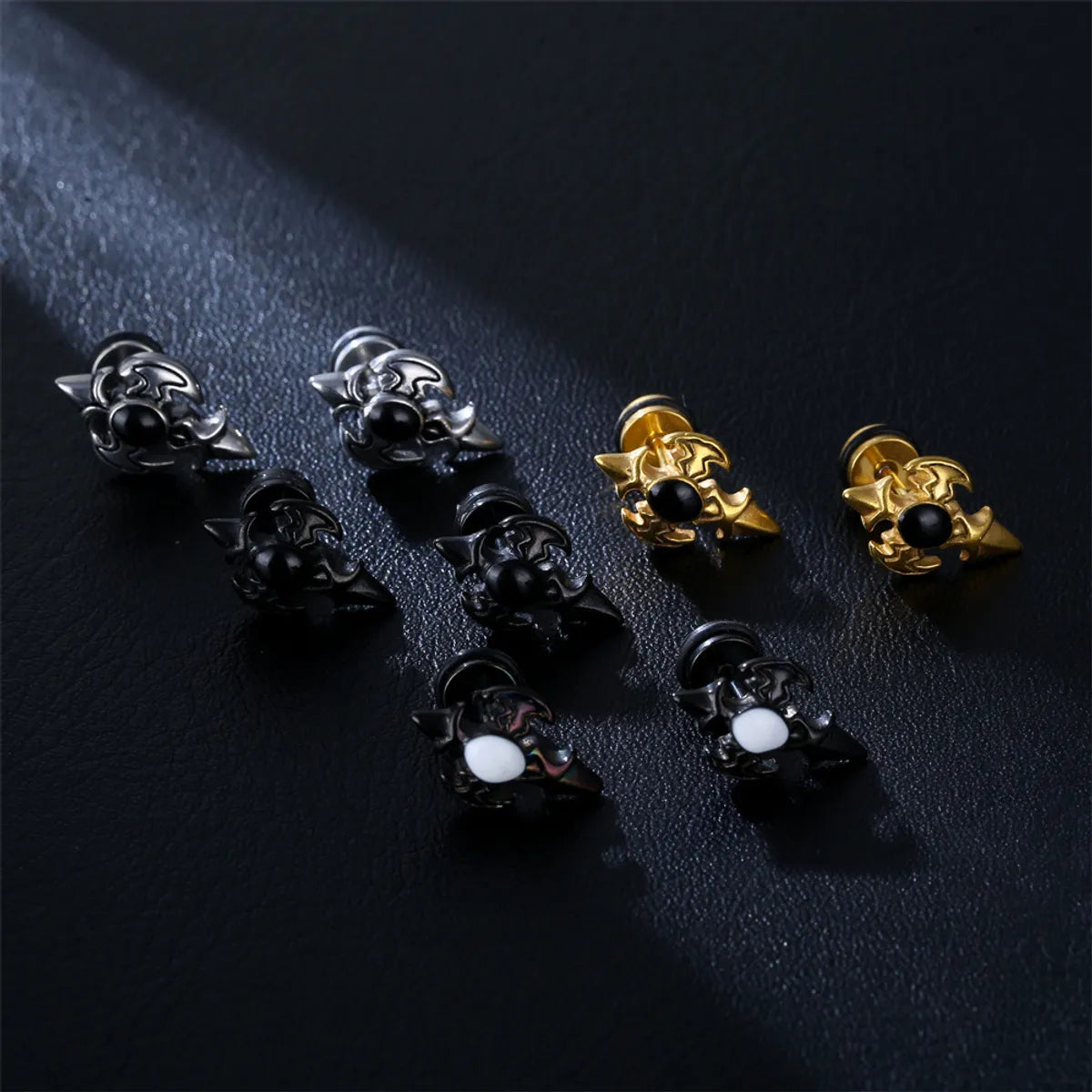 Women’s Gold Ring-Retro Oval Stainless Steel Inlay Artificial Gemstones Ear Studs 1 Pair