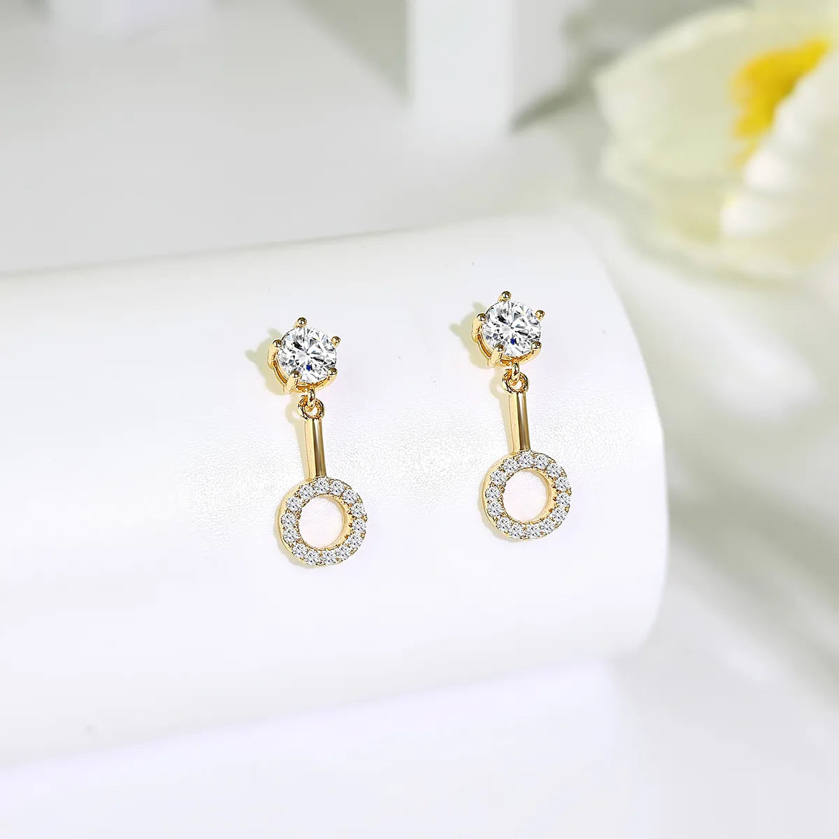 1 Pair Elegant Luxurious Round Plating Inlay Copper Zircon Gold Plated Drop Earrings