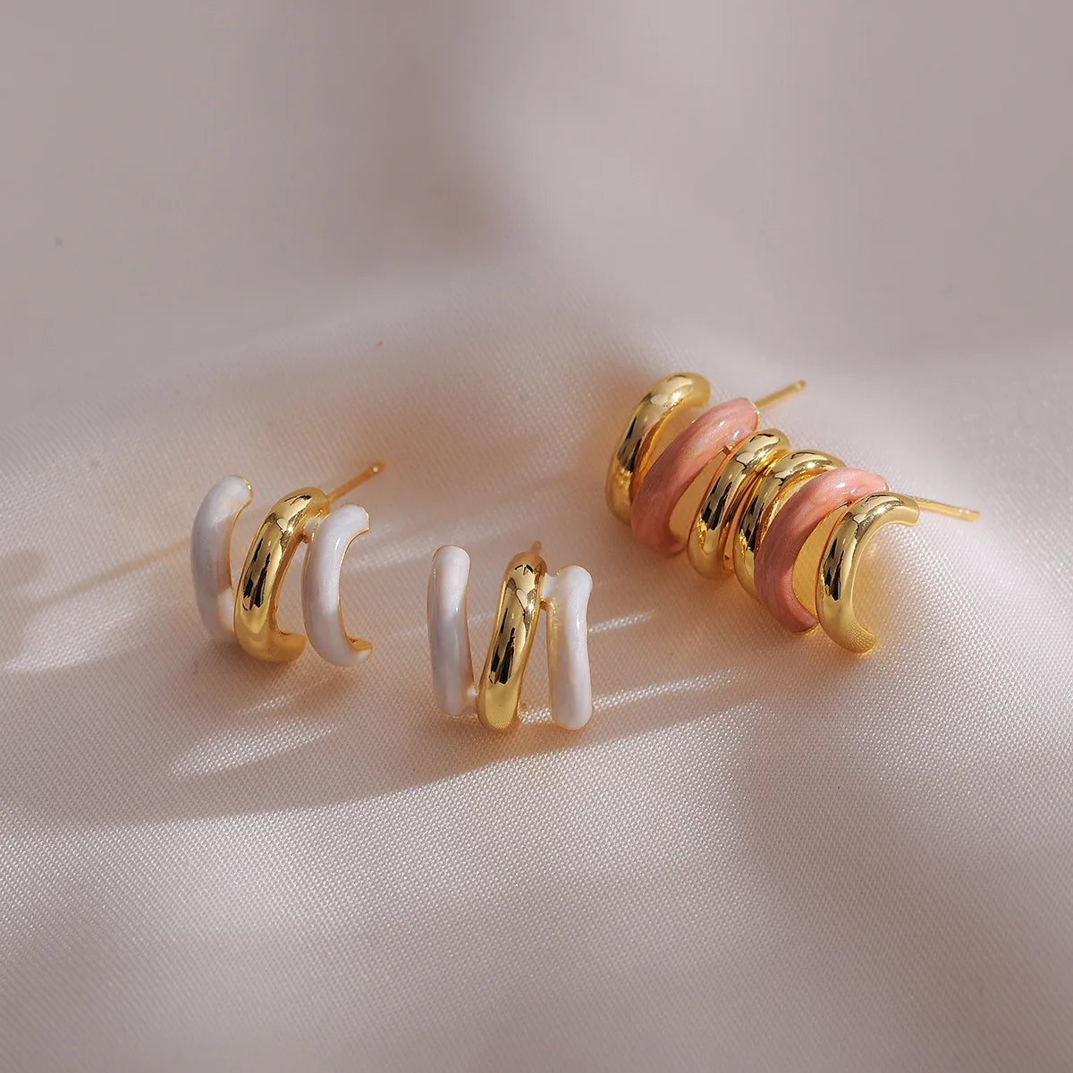 Simple Gold Band Ring-1 Pair Casual Simple Style C Shape Enamel Copper Ear Studs