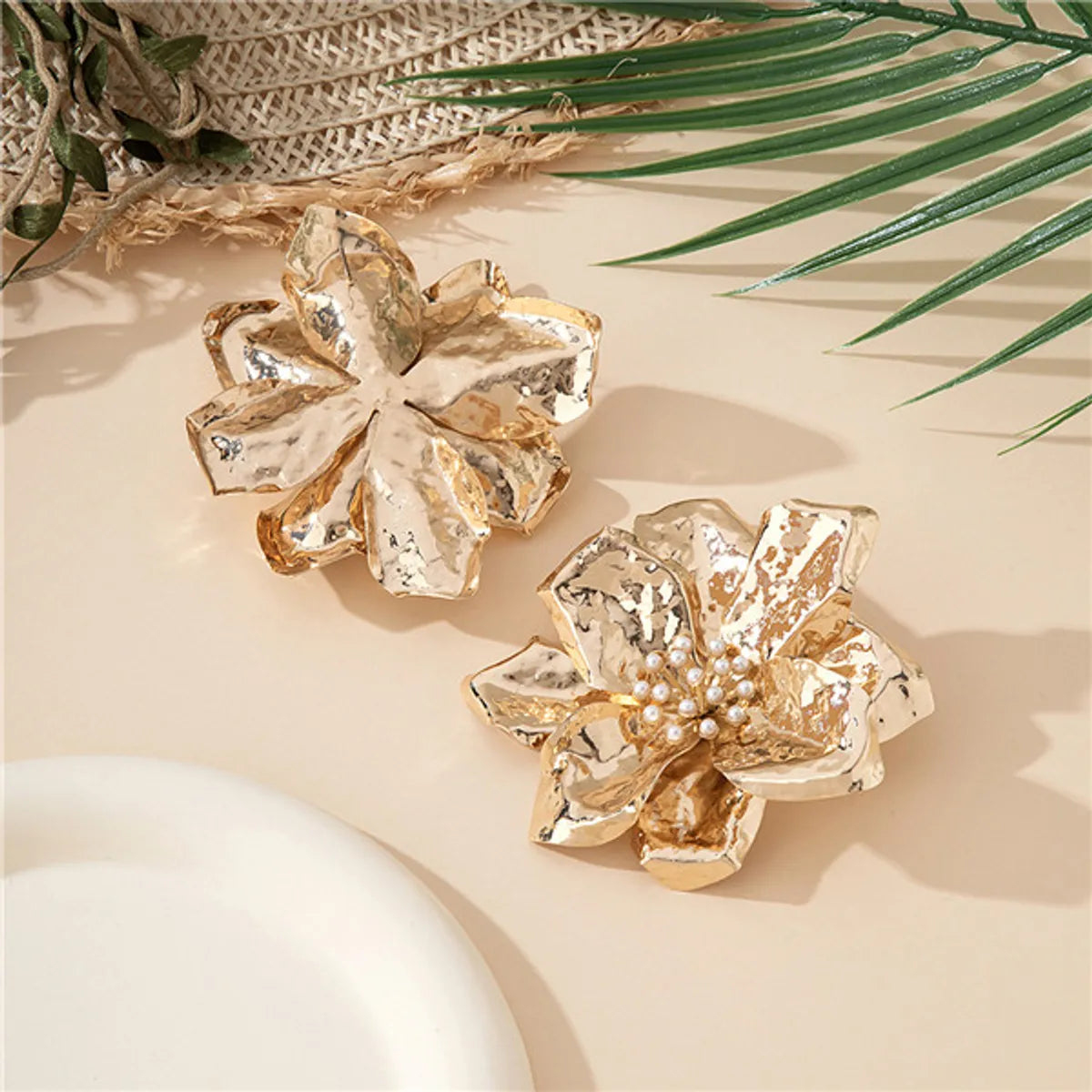 Vintage Wedding Ring-1 Pair IG Style Vintage Style Flower Irregular Layered Inlay Arylic Alloy Acrylic Ear Studs