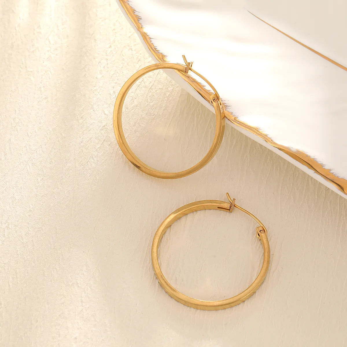 1 Pair Simple Style Classic Style Solid Color Plating 316 Stainless Steel  18K Gold Plated Earrings