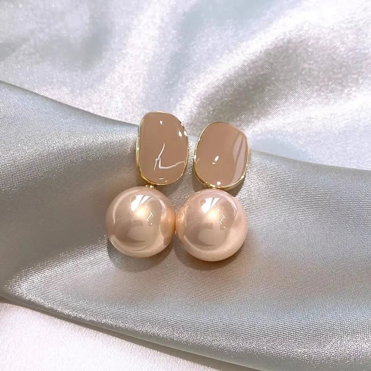 4# Silver Needle Pink Pearl Earrings